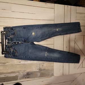 Levis Altered Skinny Jeans